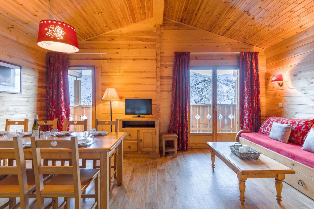 Skissim Select - Chalets Le Grand Panorama II 3* By Travelski - Heidi ...