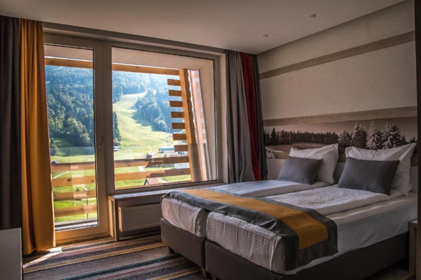 hotel han bjelasnica bazen